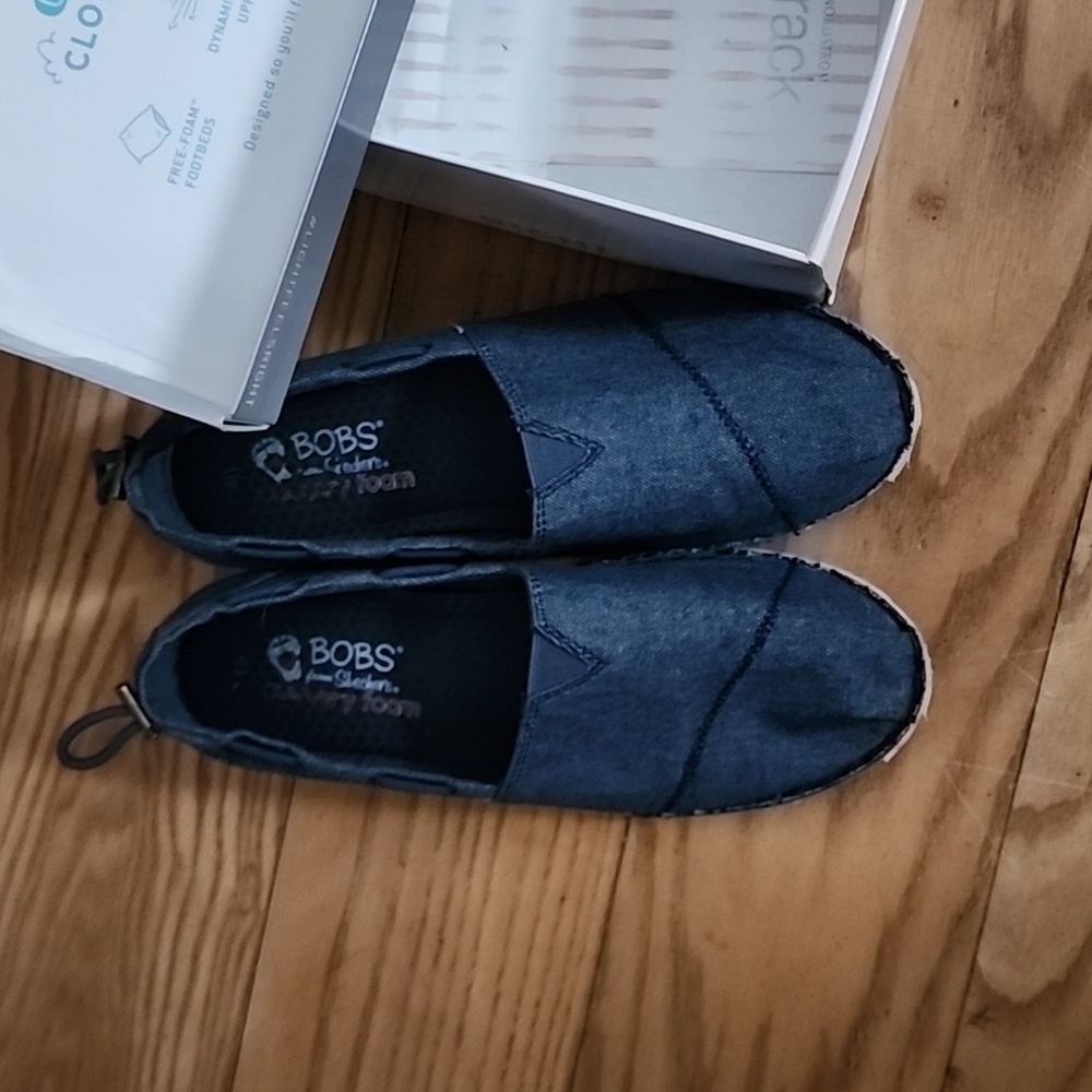 Bob's slip on flats